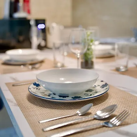 Apartmán Le Palmier, A Cozy Haven In Petite Rome *